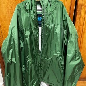 Eastern Mountain Sports Forest Green Windbreaker